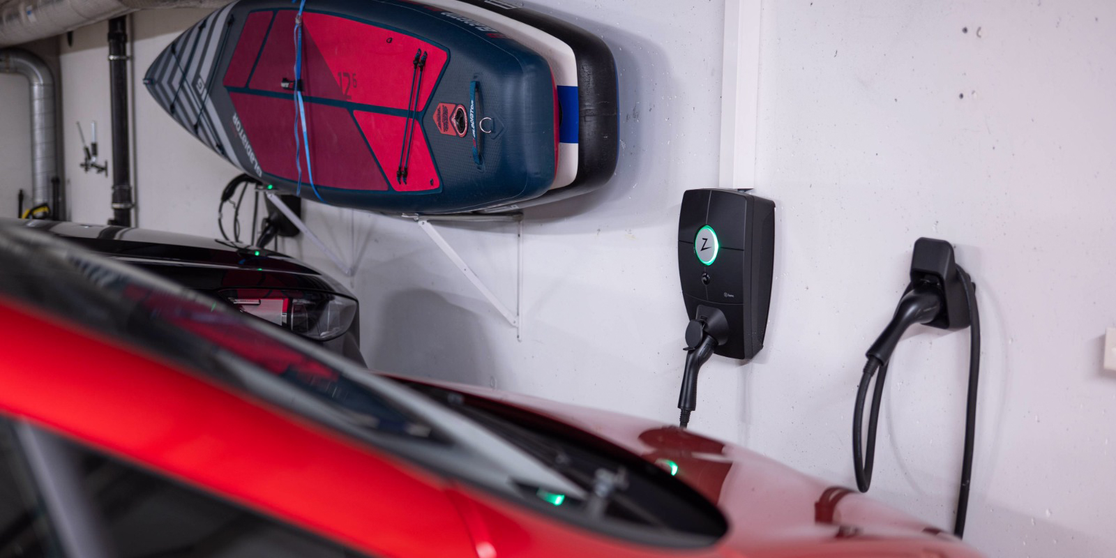 Wallbox-Ladestation in einer Tiefgarage